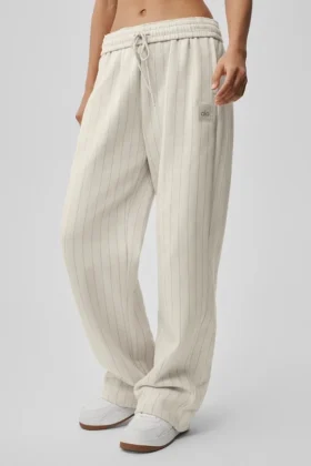 Jogginghose mit geradem Bein und Nadelstreifen – Bone Pinstripe