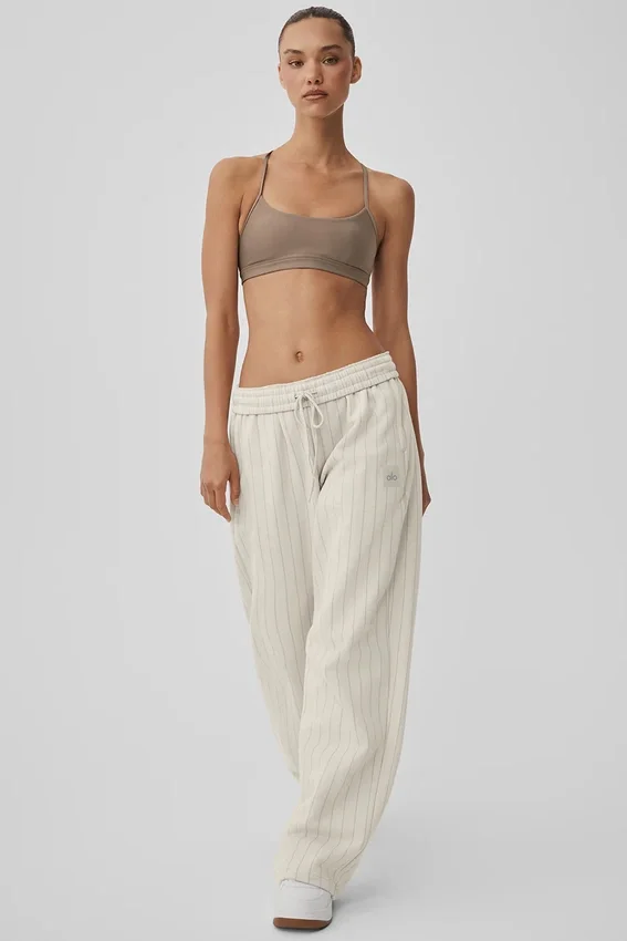 Jogginghose mit geradem Bein und Nadelstreifen – Bone Pinstripe