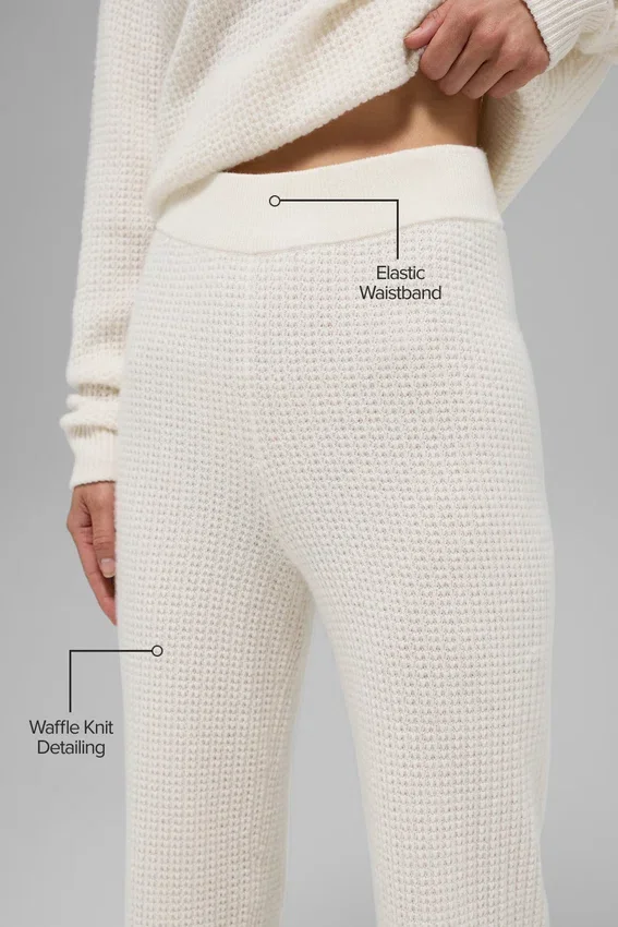 Kaschmir-High-Waist-Hose mit flauschigem Waffelmuster – Elfenbein