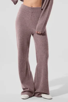 Kaschmir-High-Waist-Hose mit flauschigem Waffelmuster – Pilzgrau meliert