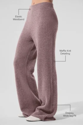 Kaschmir-High-Waist-Hose mit flauschigem Waffelmuster – Pilzgrau meliert