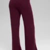 Kaschmir-High-Waist-Hose mit plüschigem Waffelmuster – Burgunderrot