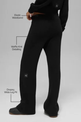 Kaschmir-High-Waist-Hose mit plüschigem Waffelstrick – Schwarz