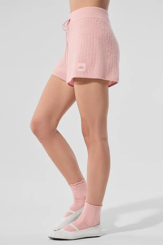 Kaschmir-High-Waist-Shorts aus flauschigem Waffelpiqué – Pink Quartz