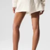 Kaschmir-High-Waist-Shorts mit flauschigem Waffelmuster – Elfenbein