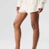 Kaschmir-High-Waist-Shorts mit flauschigem Waffelmuster – Elfenbein