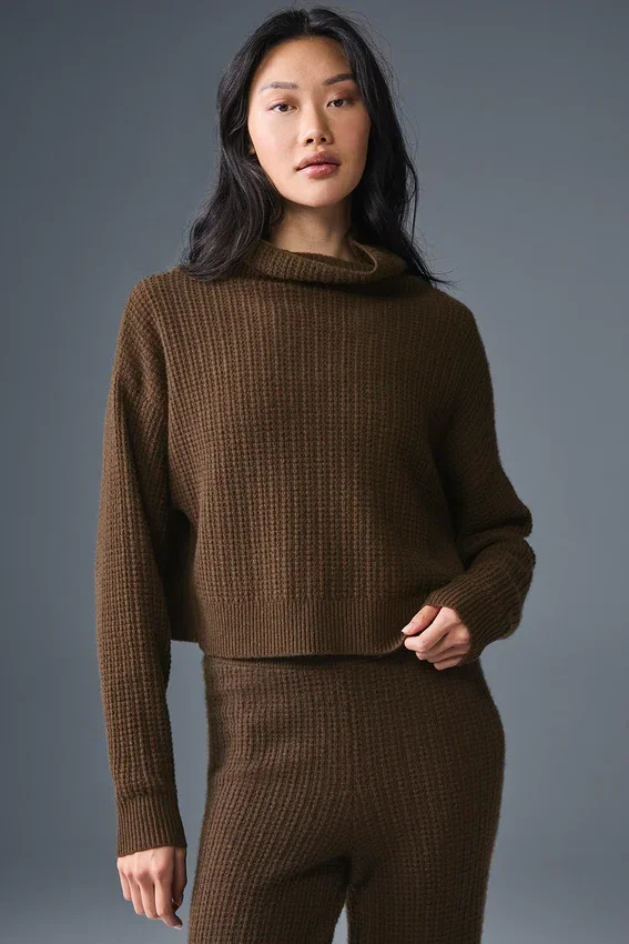 Kaschmir-Pullover mit Rollkragen und Waffelstruktur – Espresso