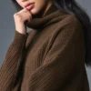 Kaschmir-Pullover mit Rollkragen und Waffelstruktur – Espresso