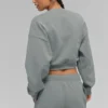 Kürzer Accolade-Rundhalspullover – Lunar Grey