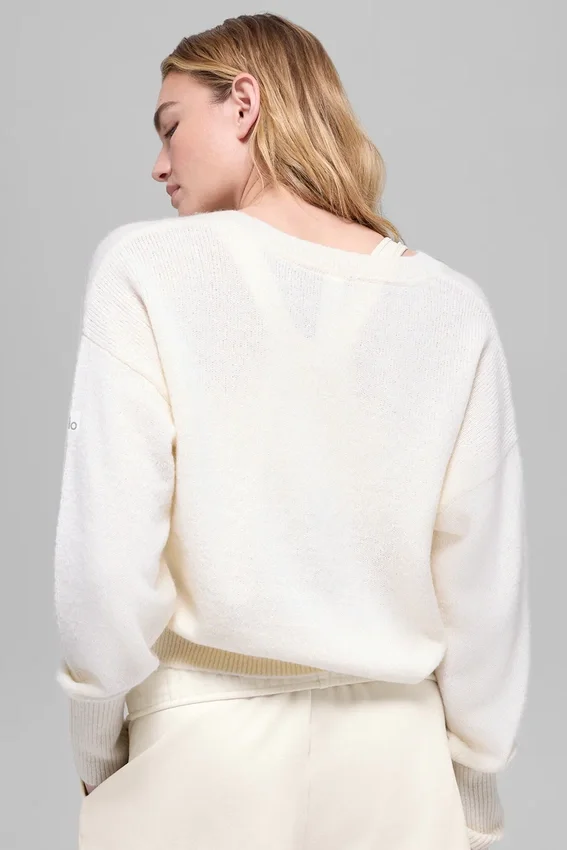 Kürzer „New Class“-Pullover mit V-Ausschnitt aus Wolle und Kaschmir – Elfenbein