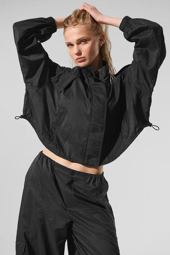 Kürzere „Game Time“-Jacke mit durchgehendem Reißverschluss – Schwarz