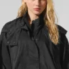 Kürzere „Game Time“-Jacke mit durchgehendem Reißverschluss – Schwarz