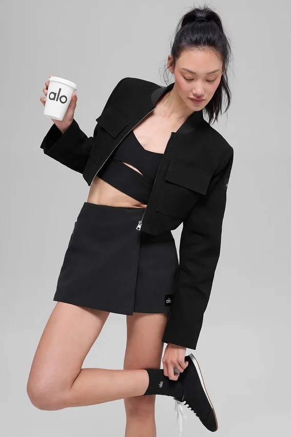 Kürzliche „Main Character“-Jacke – Schwarz