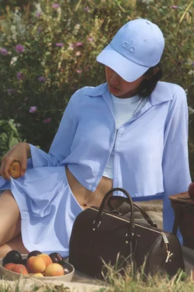 Kürzliches „Unmatched“-Langarmshirt – Helles Provence-Blau