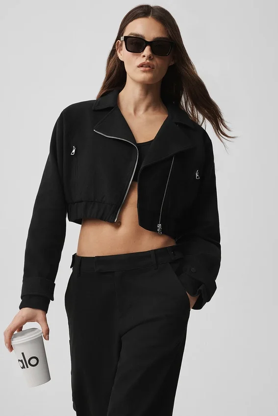 Kurze „Cosmopolitan“-Jacke – Schwarz