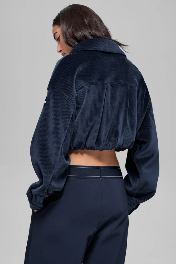 Kurze „Mountain Side“-Jacke aus geripptem Velours – Navy