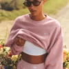 Kurzer Accolade-Pullover mit Rundhalsausschnitt – Vintage-Pink