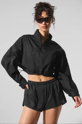 Kurzer „Aerial“-Pullover mit 1/4-Reißverschluss – Schwarz