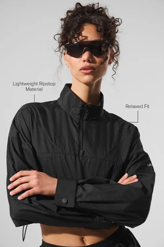 Kurzer „Aerial“-Pullover mit 1/4-Reißverschluss – Schwarz