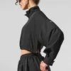 Kurzer „Aerial“-Pullover mit 1/4-Reißverschluss – Schwarz
