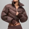 Kurzer Atmosphere-Puffer – Brownstone