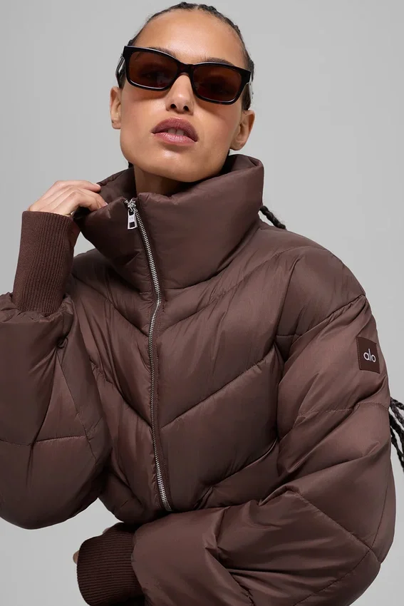 Kurzer Atmosphere-Puffer – Brownstone
