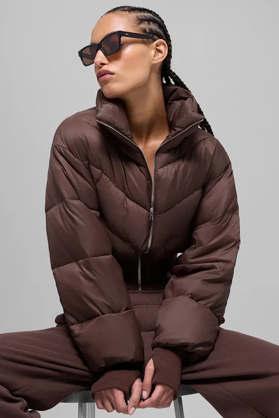 Kurzer Atmosphere-Puffer – Brownstone