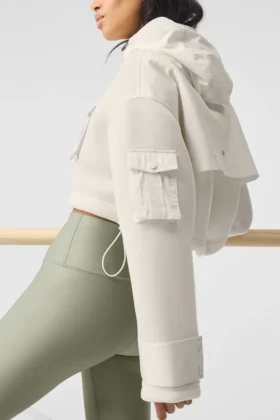 Kurzer „Engage“-Cargo-Parka – Elfenbein