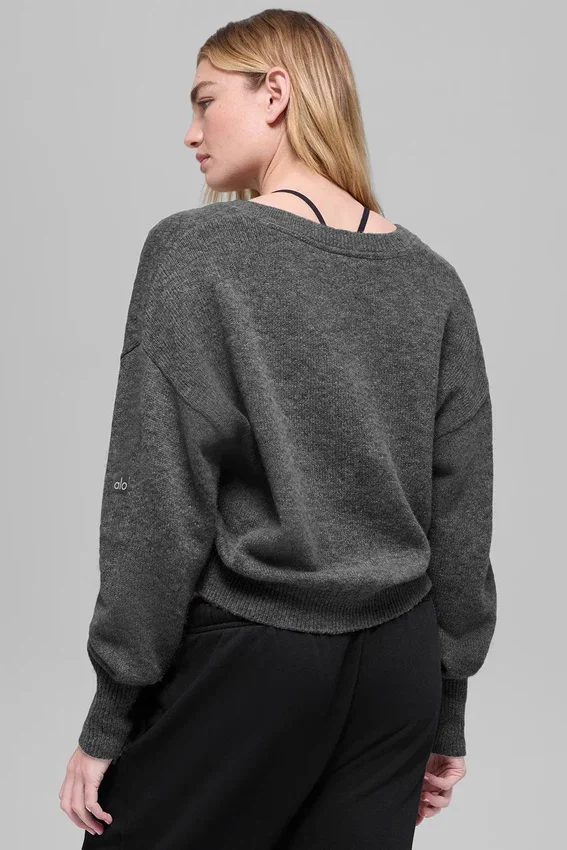 Kurzer „New Class“-Pullover aus Wolle und Kaschmir mit V-Ausschnitt – Platingrau