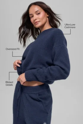 Kurzer „New Class“-Pullover mit Rundhalsausschnitt aus Wolle und Kaschmir – Navy