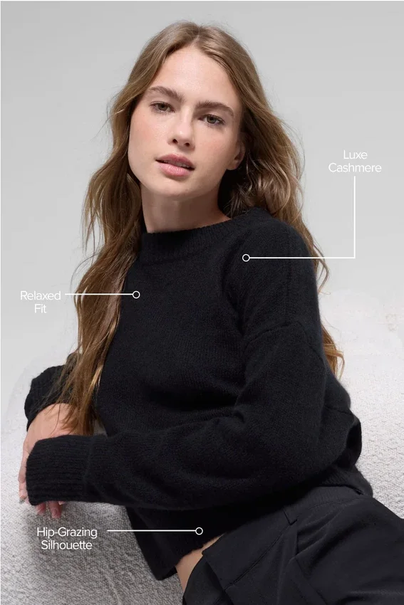Kurzer „New Class“-Pullover mit Rundhalsausschnitt aus Wolle und Kaschmir – Schwarz
