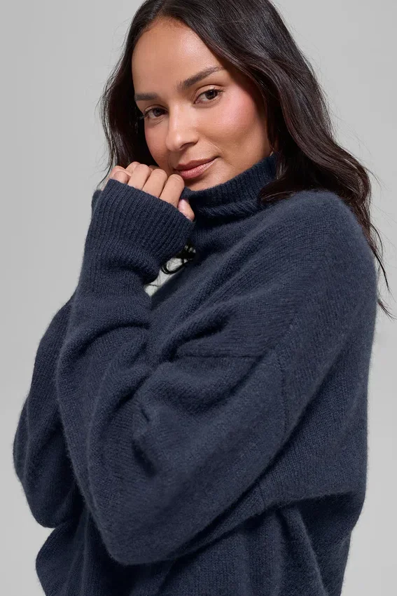 Kurzer Rollkragenpullover „New Class“ aus Wolle und Kaschmir – Navy