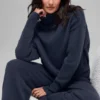 Kurzer Rollkragenpullover „New Class“ aus Wolle und Kaschmir – Navy