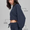 Kurzer Sway-Pullover mit Rundhalsausschnitt – Marineblau