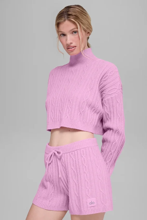 Kurzer Winter Bliss-Rollkragenpullover mit Zopfmuster und Langarmshirts – Candy Heart P
