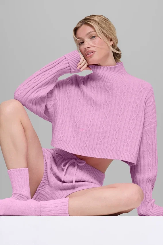 Kurzer Winter Bliss-Rollkragenpullover mit Zopfmuster und Langarmshirts – Candy Heart P