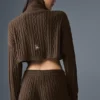 Kurzer Winter Bliss-Rollkragenpullover mit Zopfmuster und Langarmshirts – Espresso