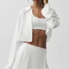 Kurzes, einzigartiges Langarmshirt – Weiß