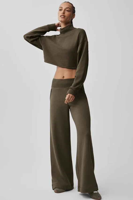 Kurzes „Serenity“-Strandkleid – Olive Tree