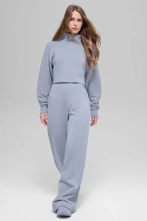 Kurzes „Serenity“-Strandkleid – Winterfrost
