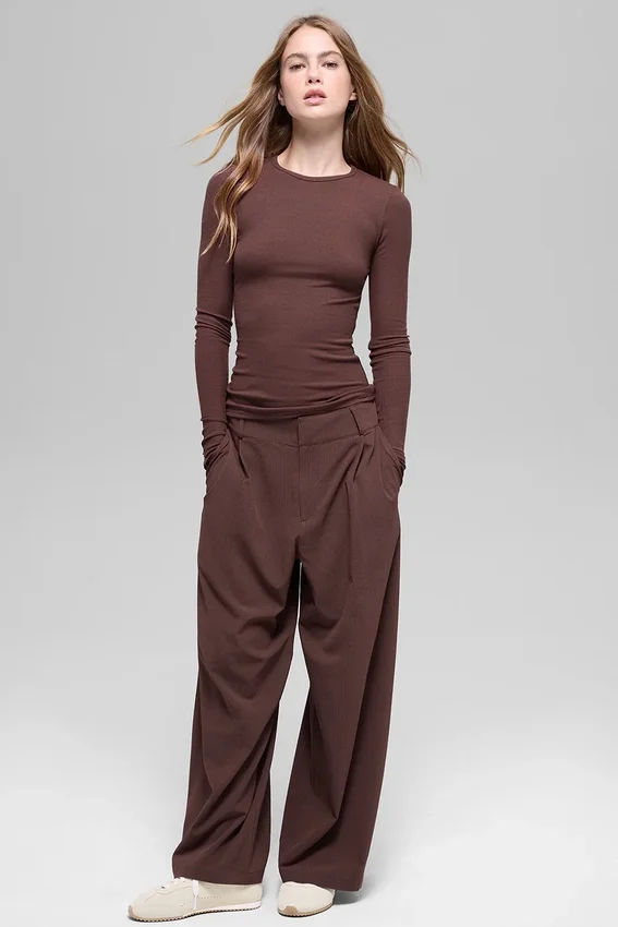 Langarmshirt aus geripptem Modal – Brownstone