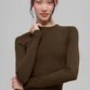 Langarmshirt aus geripptem Modal – Espresso