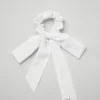 „Love Knots Tie Scrunchie“ – Weiß