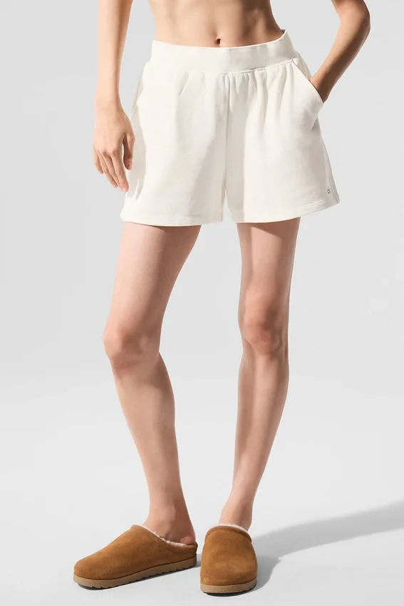 Low Key Sweat-Shorts – Elfenbein
