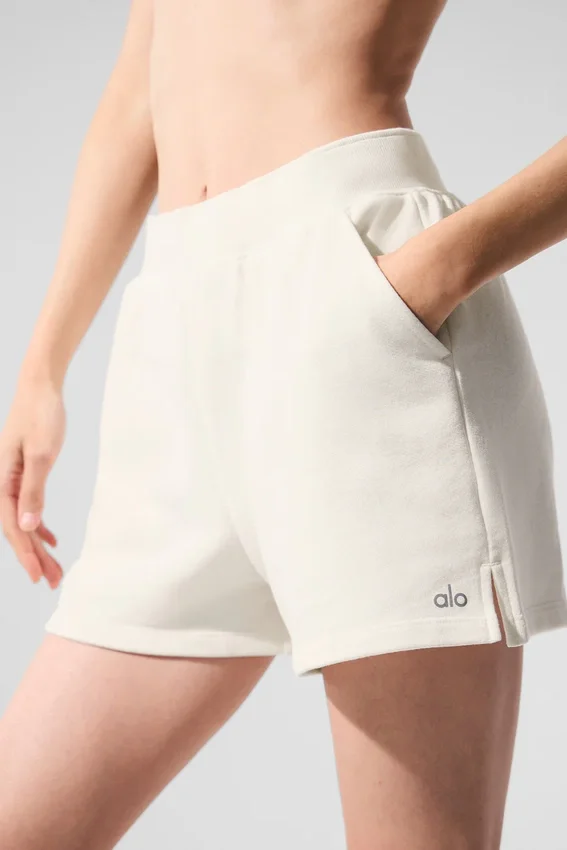 Low Key Sweat-Shorts – Elfenbein