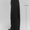 Luftige Hose mit weitem Bein (Regular) – Schwarz