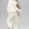 Make Waves Hoodie – Elfenbein/Beige/Kies