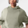 „Make Waves“-Hoodie – Kalkstein-Ton-in-Ton