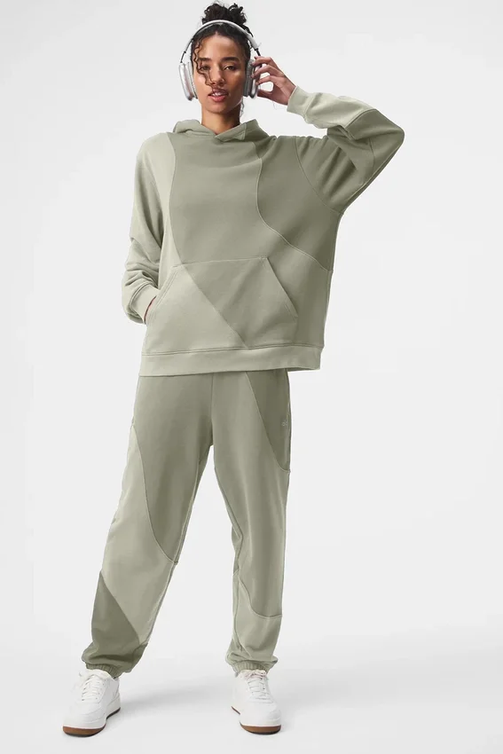 „Make Waves“-Hoodie – Kalkstein-Ton-in-Ton