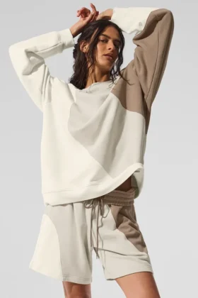 Make Waves Pullover mit Rundhalsausschnitt – Elfenbein/Beige/Kies